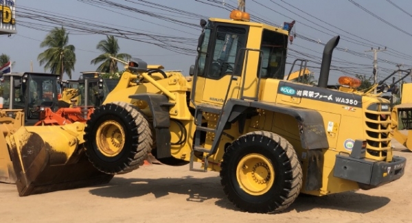 ขายรถตักล้อยาง KOMATSU WA350-3 นำเข้าเองจากญี่ปุ่น สภาพสวยพร้อมใช้งาน มีVDOการทำงานครับ