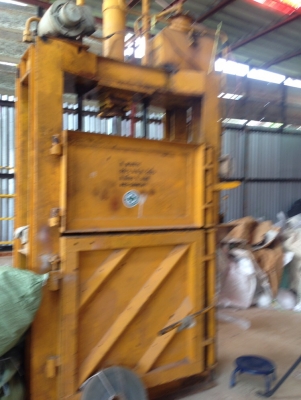 ขายเครื่องอัดขวด อัดพลาสติก