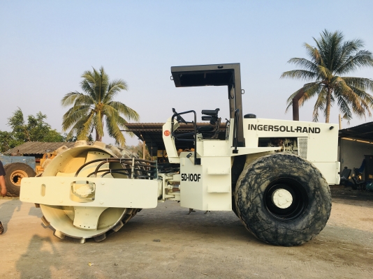 รถบดสั่นสะเทือน INGERSOLLRAND SD100F รถพร้อมใช้งานมากๆ แอดไลน์ของดูคลิปได้จ้า