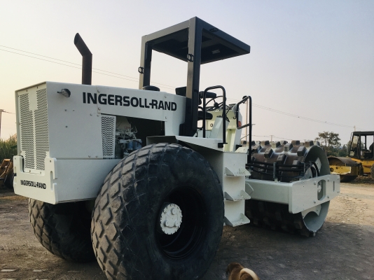 รถบดสั่นสะเทือน INGERSOLLRAND SD100F รถพร้อมใช้งานมากๆ แอดไลน์ของดูคลิปได้จ้า