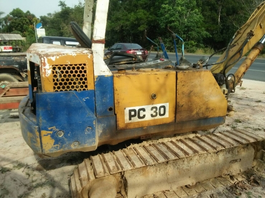 KOMATSU PC30 สภาพใช้งานได้