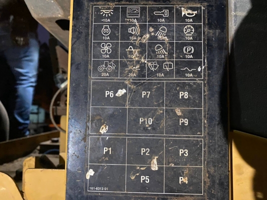 รถบดสั่นสะเทือน CAT CS563D ขนาด 10 ตัน 2 เพลา ทำงาน 12,000 ชม. เครื่องดี เกียร์แรง ระบบสั่นสะเทือนหยาบและละเอียด แรงสุดยอด รถสวยพร้อมใช้ เอกสารเล่มทะเบียน ราคา 650,000  รถอยู่ พนมสารคาม 064-191-1112