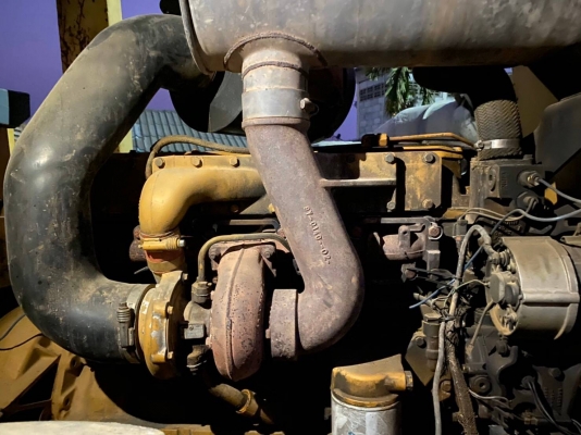 รถบดสั่นสะเทือน CAT CS563D ขนาด 10 ตัน 2 เพลา ทำงาน 12,000 ชม. เครื่องดี เกียร์แรง ระบบสั่นสะเทือนหยาบและละเอียด แรงสุดยอด รถสวยพร้อมใช้ เอกสารเล่มทะเบียน ราคา 650,000  รถอยู่ พนมสารคาม 064-191-1112