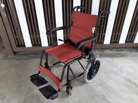 WC1 รถเข็นวีลแชร์สำหรับเด็ก หรือคนร่างเล็กค่ะ