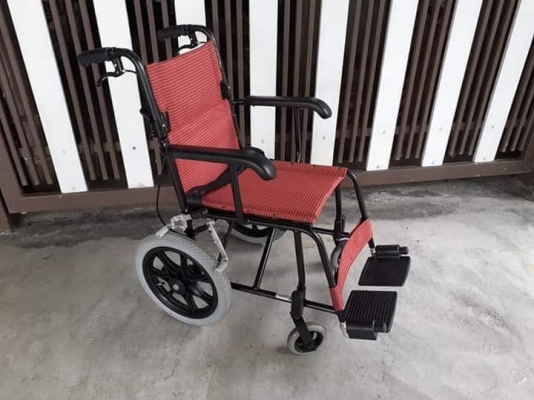 WC1 รถเข็นวีลแชร์สำหรับเด็ก หรือคนร่างเล็กค่ะ