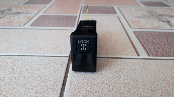 สวิทช์ LOCKของรถ Mazda แท้มือสองจากญี่ปุ่น