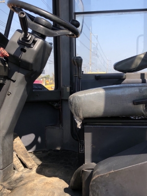 ขายรถตักล้อยาง TCM L13 แขนยาวพิเศษ นำเข้าเองจากญี่ปุ่น สภาพสวยพร้อมใช้ มีVDOการทำงานครับ