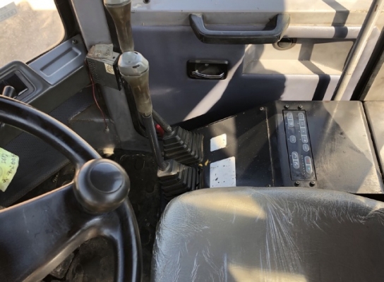 ขายรถตักล้อยาง TCM L13 แขนยาวพิเศษ นำเข้าเองจากญี่ปุ่น สภาพสวยพร้อมใช้ มีVDOการทำงานครับ