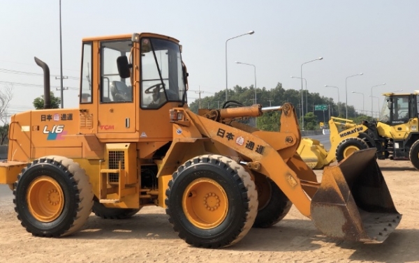 ขายรถตักล้อยาง TCM L16 นำเข้าเองจากญี่ปุ่น สภาพสวยพร้อมใช้ มีVDOการทำงานครับ ขายรถตักล้อยาง TCM L16 นำเข้าเองจากญี่ปุ่น สภาพสวยพร้อมใช้ มีVDOการทำงานครับ