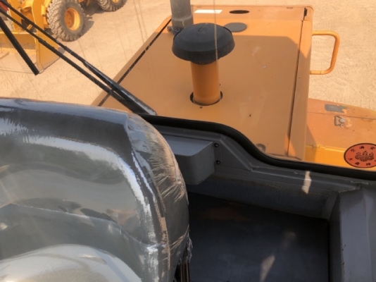 ขายรถตักล้อยาง TCM L16 นำเข้าเองจากญี่ปุ่น สภาพสวยพร้อมใช้ มีVDOการทำงานครับ ขายรถตักล้อยาง TCM L16 นำเข้าเองจากญี่ปุ่น สภาพสวยพร้อมใช้ มีVDOการทำงานครับ