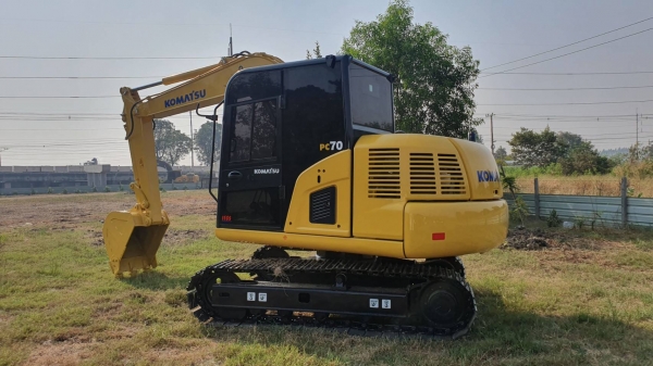 ขายด่วน!! Komatsu PC70-8 สภาพสวยๆ ค่ะ