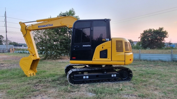 ขายด่วน!! Komatsu PC70-8 สภาพสวยๆ ค่ะ