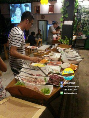 เรือไม้สัก ทำเป็นโต๊ะวางอาหาร ยาว 3 เมตร