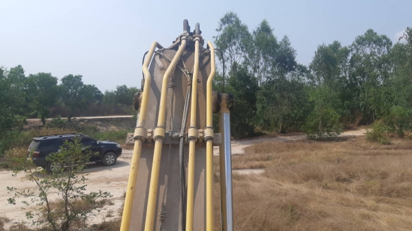 ขายรถแบคโฮ KOMATSU PC200-8MO