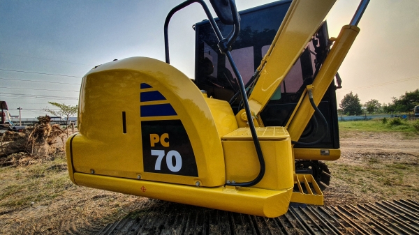 ขายรถขุดมือสอง KOMATSU PC70-8 สภาพเทพบุตร ทำงานสมบูรณ์ทุกระบบ