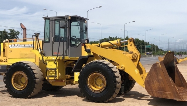 ขายรถตักล้อยาง TCM L32-3 นำเข้าเองจากญี่ปุ่น สภาพสวยพร้อมใช้งาน มีVDOการทำงานครับ