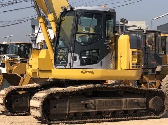 ขายรถขุด KOMATSU PC228US-3 (เทียบเท่า PC200-7) นำเข้าเองจากญี่ปุ่น สภาพสวยพร้อมใช้งาน มีVDOการทำงานครับ