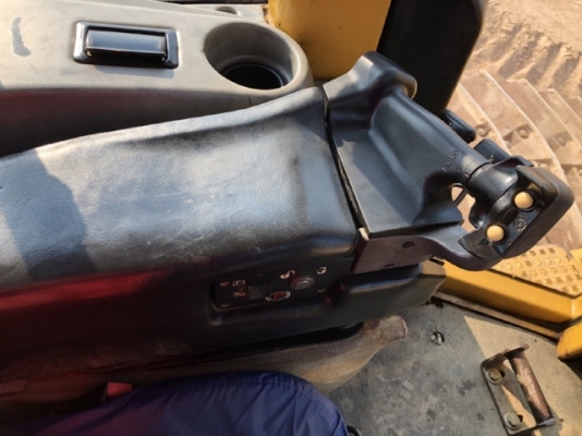 ขายรถดันดิน CAT D6N ปี 2008 นำเข้าเองจากญี่ปุ่น สภาพสวยพร้อมใช้ มีVDOการทำงานครับ ขายรถดันดิน CAT D6N ปี 2008 นำเข้าเองจากญี่ปุ่น สภาพสวยพร้อมใช้ มีVDOการทำงานครับ