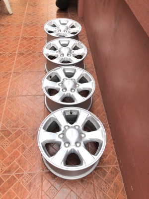 ล้อเดิม ISUZU ขนาด 16 นิ้ว