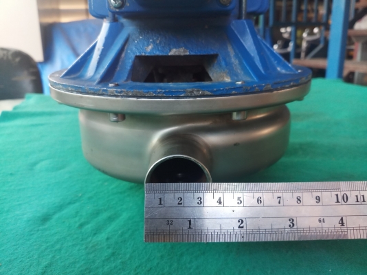 ปั๊มน้ำหอยโข่ง ยี่ห้อ Ebara ขนาด 0.5 แรง ไฟ 380V ท่อเข้า 1.5 นิ้ว ท่อออก 1.2 นิ้ว ส่งน้ำสูง 22 เมตร ตัวปั๊มเป็นสแตนเลส เหมาะกับงานในระบบอุตสาหกรรมการสาธารณูปโภค การเพิ่มแรงดันของเหลวในระบบ สามารถใช้งานในระบบดับเพลิง ระบบทำความร้อน ระบบปรับอากาศ และระบบงาน ปั๊มน้ำหอยโข่ง ยี่ห้อ Ebara ขนาด 0.5 แรง ไฟ 380V ท่อเข้า 1.5 นิ้ว ท่อออก 1.2 นิ้ว ส่งน้ำสูง 22 เมตร ตัวปั๊มเป็นสแตนเลส เหมาะกับงานในระบบอุตสาหกรรมการสาธารณูปโภค การเพิ่มแรงดันของเหลวในระบบ สามารถใช้งานในระบบดับเพลิง ระบบทำความร้อน ระบบปรับอากาศ และระบบงาน