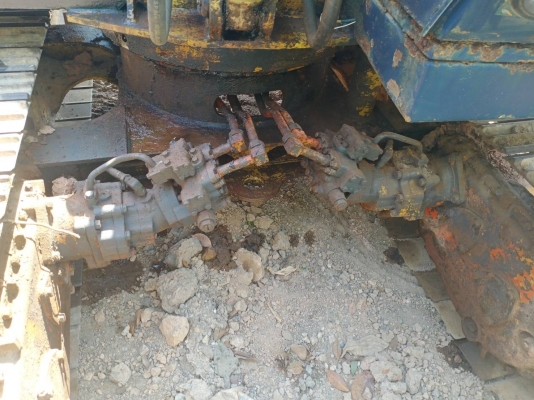 KOMATSU PC60-2 ตัวเดินรุ่น1 แอร์เย็น สภาพพร้อมใช้