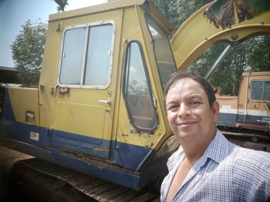 KOMATSU PC60-2 ตัวเดินรุ่น1 แอร์เย็น สภาพพร้อมใช้
