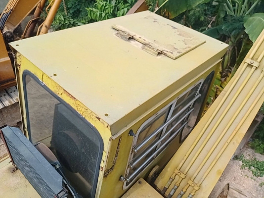 KOMATSU PC60-2 ตัวเดินรุ่น1 แอร์เย็น สภาพพร้อมใช้