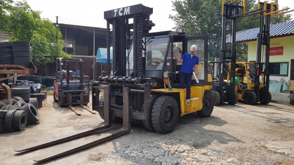 ขายรถยกโฟล์คลิฟท์ TCM ขนาด 11.5 ตัน เสาสูง 3 เมตร ติดตั้งอุปกรณ์พิเศษไซด์ชิฟ (รถนอก ) แท้ค่ะ 084-459-1695 เหมี๋ยว