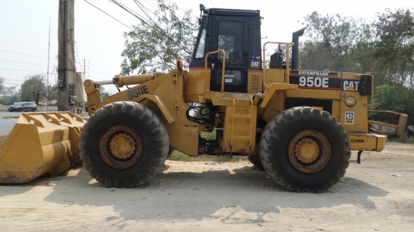 ขายรถตัก CAT950E 65R4897 สภาพพร้อมใช้งาน เอกสารใบแจ้งจำหน่ายห้างเมโทร ขายรถตัก CAT950E 65R4897 สภาพพร้อมใช้งาน เอกสารใบแจ้งจำหน่ายห้างเมโทร