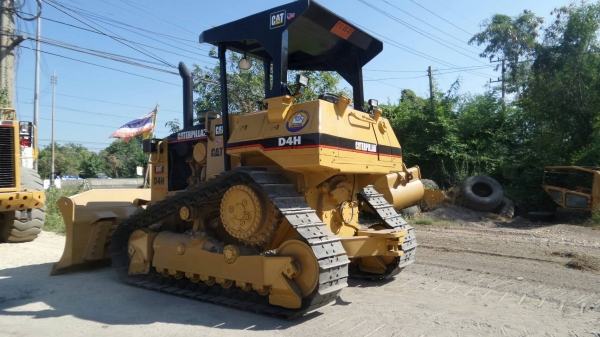 รถแทรคเตอร์ Cat d4h SERIES2 รถพร้อมใช้งาน