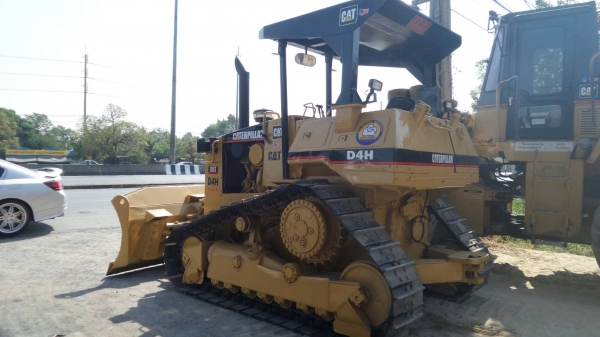 รถแทรคเตอร์ Cat d4h SERIES2 รถพร้อมใช้งาน