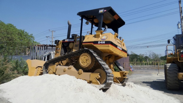 รถแทรคเตอร์ Cat d4h SERIES2 รถพร้อมใช้งาน