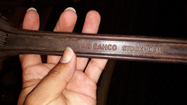ขายประแจเลื่อน 12&quot; BAHCO MADE IN SWEDEN.สภาพดี