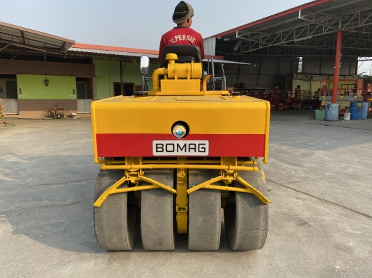 ขายรถบด4ตันBOMAGรุ่นBW121AC รถนอกนำเข้าเอวอ่อนขับ2เพลาเครื่องมิตซู3สูบสภาพดีพร้อมใช้งาน มีให้เลือกหลายคันหลายขนาด 0818302909จิรโรจน์Line:Jiraroj2909