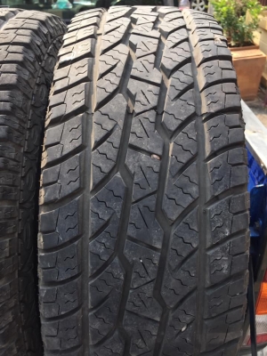 ขาย Maxxis Barvo AT700 235/70/15ปี2817 แก้มขาวๆ ดอกยางหนาๆ โทร0879050181.ส่งได้ครับ
