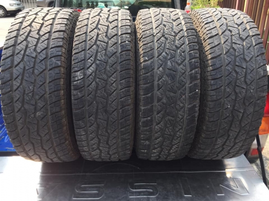 ขาย Maxxis Barvo AT700 235/70/15ปี2817 แก้มขาวๆ ดอกยางหนาๆ โทร0879050181.ส่งได้ครับ