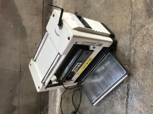 เครื่องรีดไม้ Jet เครื่องรีดไม้ Jet