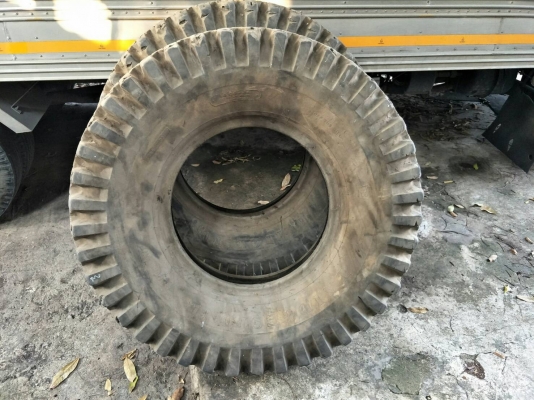 ยาง 14.00-24 บริสโตน สวยๆ คู่นี้ ราคา 4800 บาท