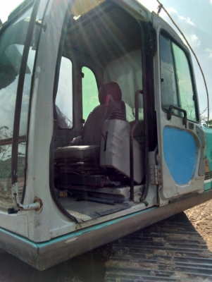 Kobelco 200Mack6 YN07 18000ช.ม ไฟฟ้าครบ เอวนิดหน่อย ช่วงล่างดี เอกสารเล่มทะเบียน รถทำงานอยู่ Kobelco 200Mack6 YN07 18000ช.ม ไฟฟ้าครบ เอวนิดหน่อย ช่วงล่างดี เอกสารเล่มทะเบียน รถทำงานอยู่