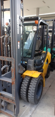 ขายรถดีเซล3ตันรุ่น17สภาพพร้อมส่งเดิม...ครับเกียรออโต้ ขายรถดีเซล3ตันรุ่น17สภาพพร้อมส่งเดิม...ครับเกียรออโต้