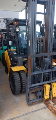 ขายรถดีเซล3ตันรุ่น17สภาพพร้อมส่งเดิม...ครับเกียรออโต้