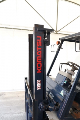 Komutsu FG10D-15 ขนาดยก 1ตัน เสายกสูง3เมตร เครื่องยนต์เบนซิน