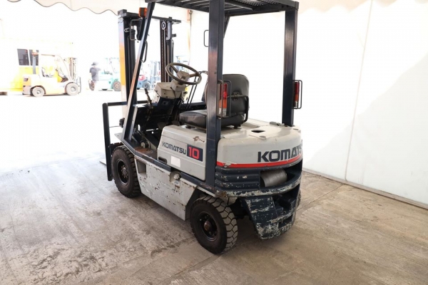 Komutsu FG10D-15 ขนาดยก 1ตัน เสายกสูง3เมตร เครื่องยนต์เบนซิน