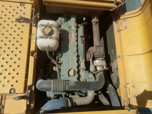 ขาย 890,000 VOLVO EC 210 B  PRAM เล่มทะเบียน ทำงาน 10,000 ชม. ไฟฟ้าครบ เครื่องดี ปั้มแรง เอวแน่น ช่วงล่างสวย รถสวยพร้อมใช้งาน เอกสารพร้อมโอน รถอยู่ บุรีรัมย์ 092-595-6777 061-446-2662 ญิ๋งยุ
