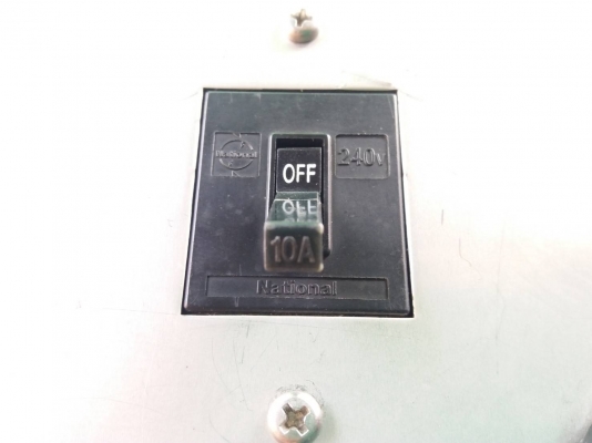 ตู้คอนโทรลสแตนเลส ขนาด 22.5x22.5x14 ซม.มีเบรกเกอร์เนชั่นแนล 10A สวิตซ์บิด และขั้วต่อไฟตามภาพ สแตนเลสหนามาก ตู้คอนโทรลสแตนเลส ขนาด 22.5x22.5x14 ซม.มีเบรกเกอร์เนชั่นแนล 10A สวิตซ์บิด และขั้วต่อไฟตามภาพ สแตนเลสหนามาก