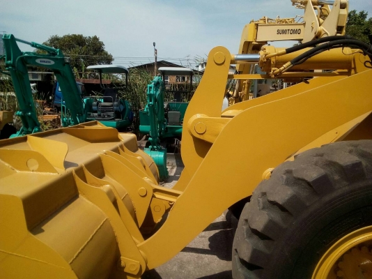 รถตักล้อยาง TCM รุ่น L27