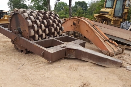 ขาย!! >>> ลูกหนาม บด-อัด ขนาด 8 ตัน ราคาต่อรอง <<< เบอร์ติดต่อ 098-7155789 086-4631102