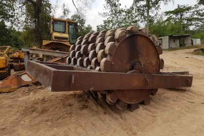 ขาย!! >>> ลูกหนาม บด-อัด ขนาด 8 ตัน ราคาต่อรอง <<< เบอร์ติดต่อ 098-7155789 086-4631102