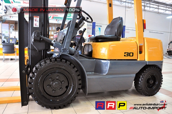 ขายรถโฟล์คลิฟท์มือสอง TCM รุ่น FHD30Z5- นำเข้าจากประเทศญี่ปุ่น 100\% ไม่เคยใช้งานในไทย