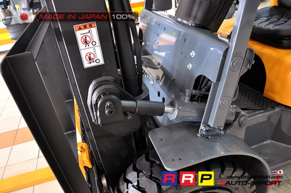 ขายรถโฟล์คลิฟท์มือสอง TCM รุ่น FHD30Z5- นำเข้าจากประเทศญี่ปุ่น 100\% ไม่เคยใช้งานในไทย